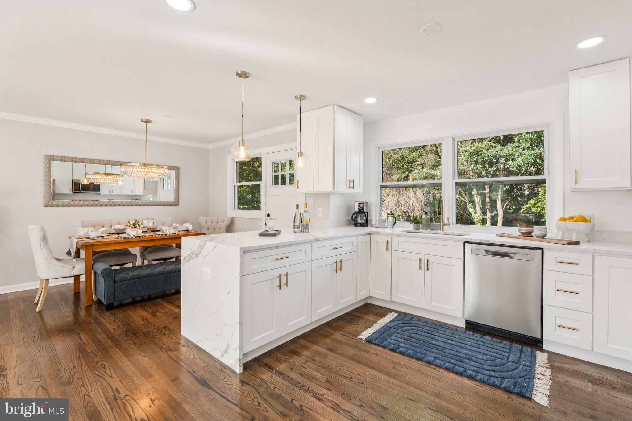 3506 QUEEN ANNE DRIVE