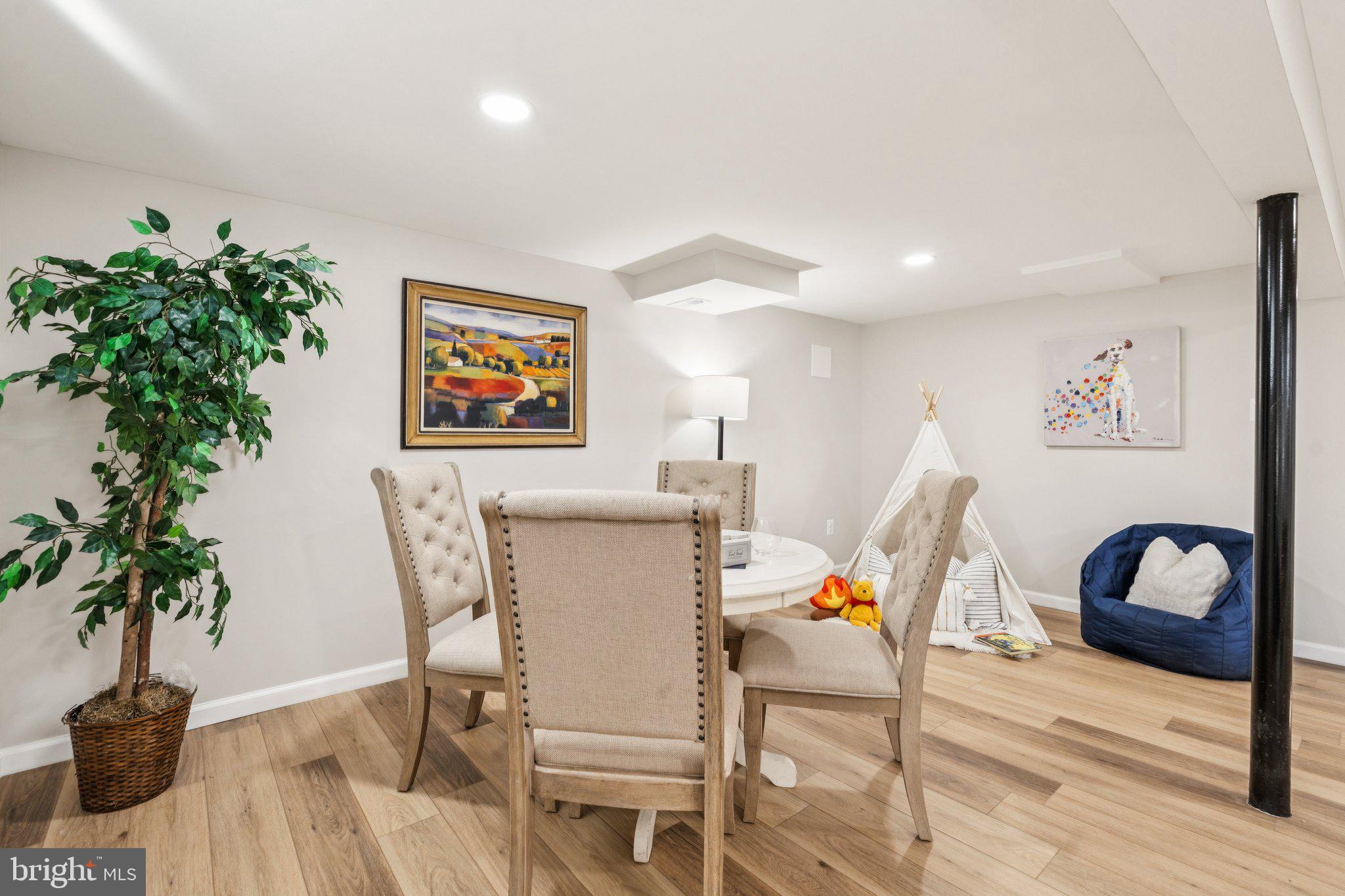 FAIRMONT ESTATES - Residential