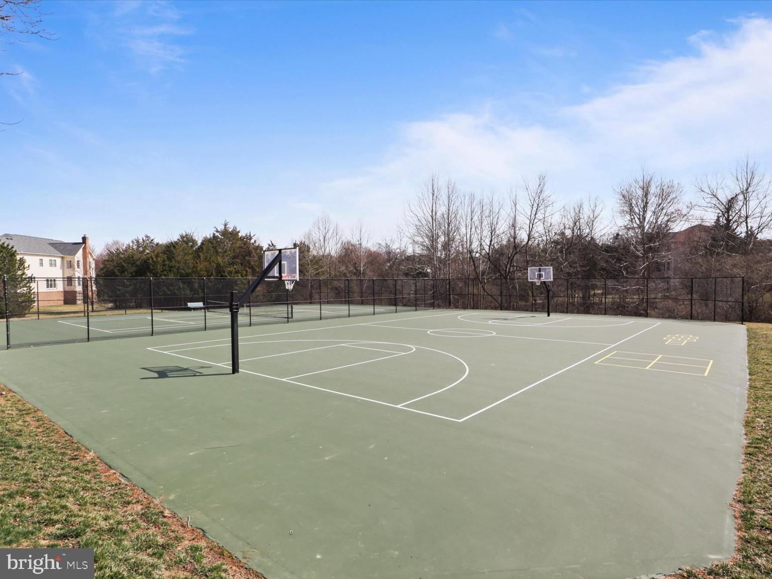 DOMINION VALLEY COUNTRY CLUB - Residential