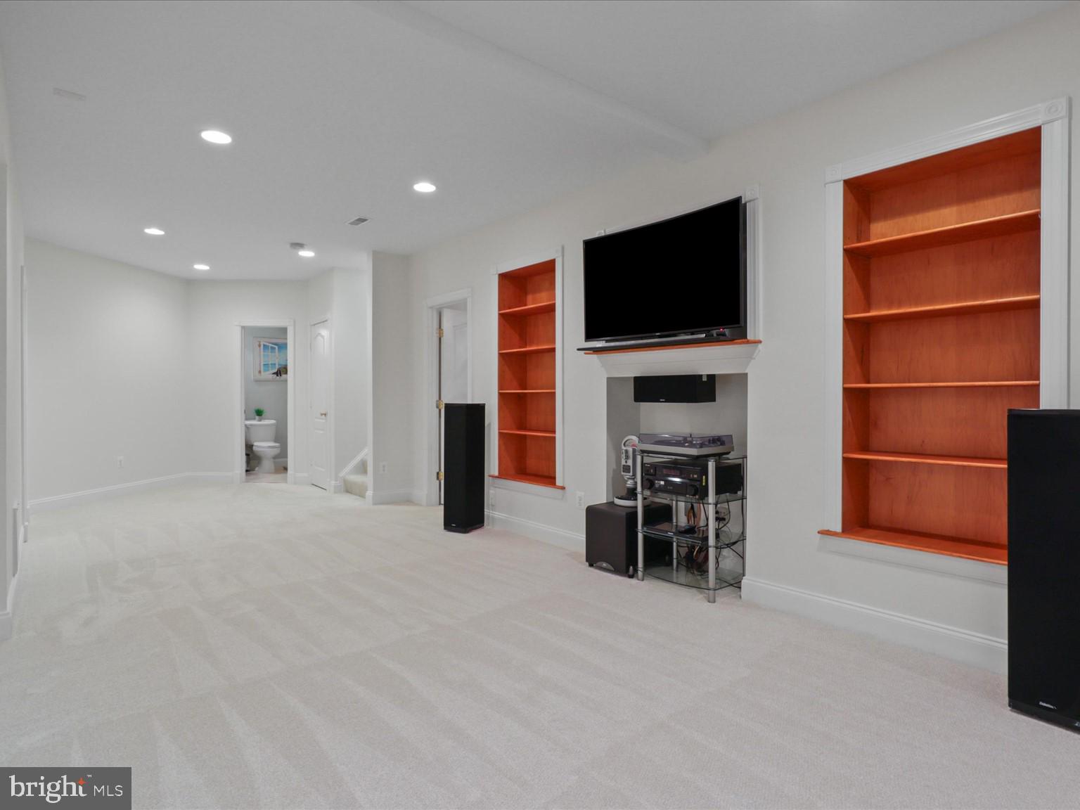 DOMINION VALLEY COUNTRY CLUB - Residential