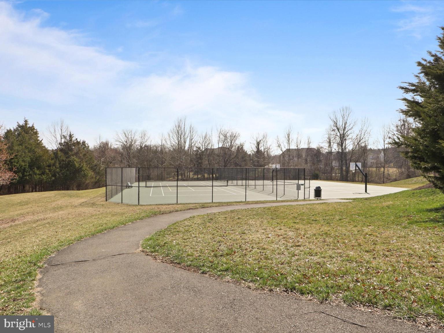 DOMINION VALLEY COUNTRY CLUB - Residential