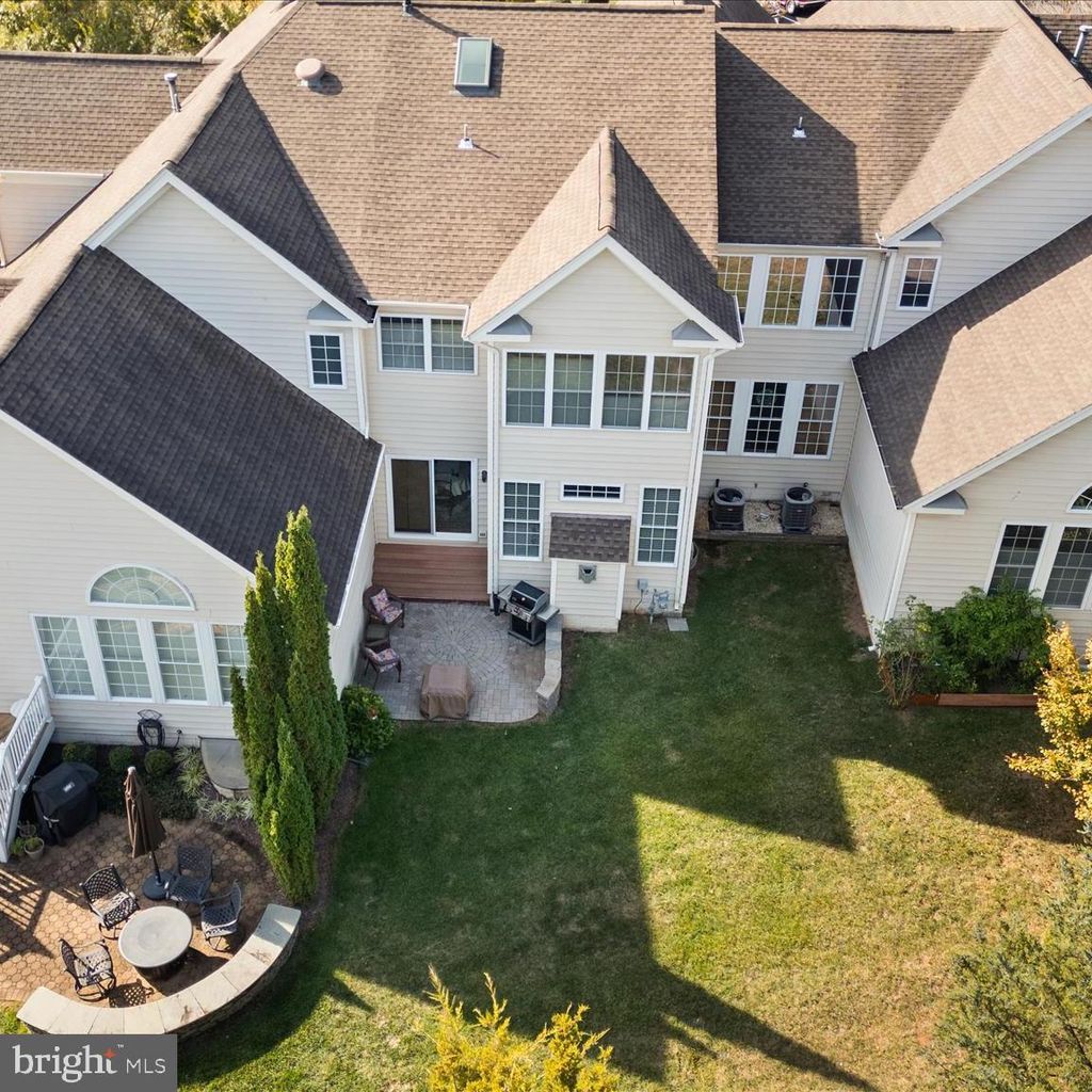 Photo of 5709 Wheelwright Way, HAYMARKET, VA 20169 (MLS # VAPW2106926)