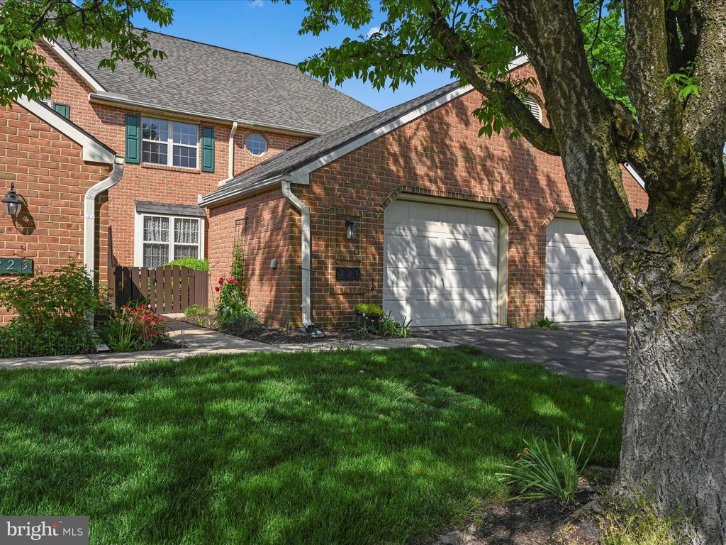 Photo of 221 Pine Bridge Lane, Lancaster, PA 17603 (MLS # PALA2049202)