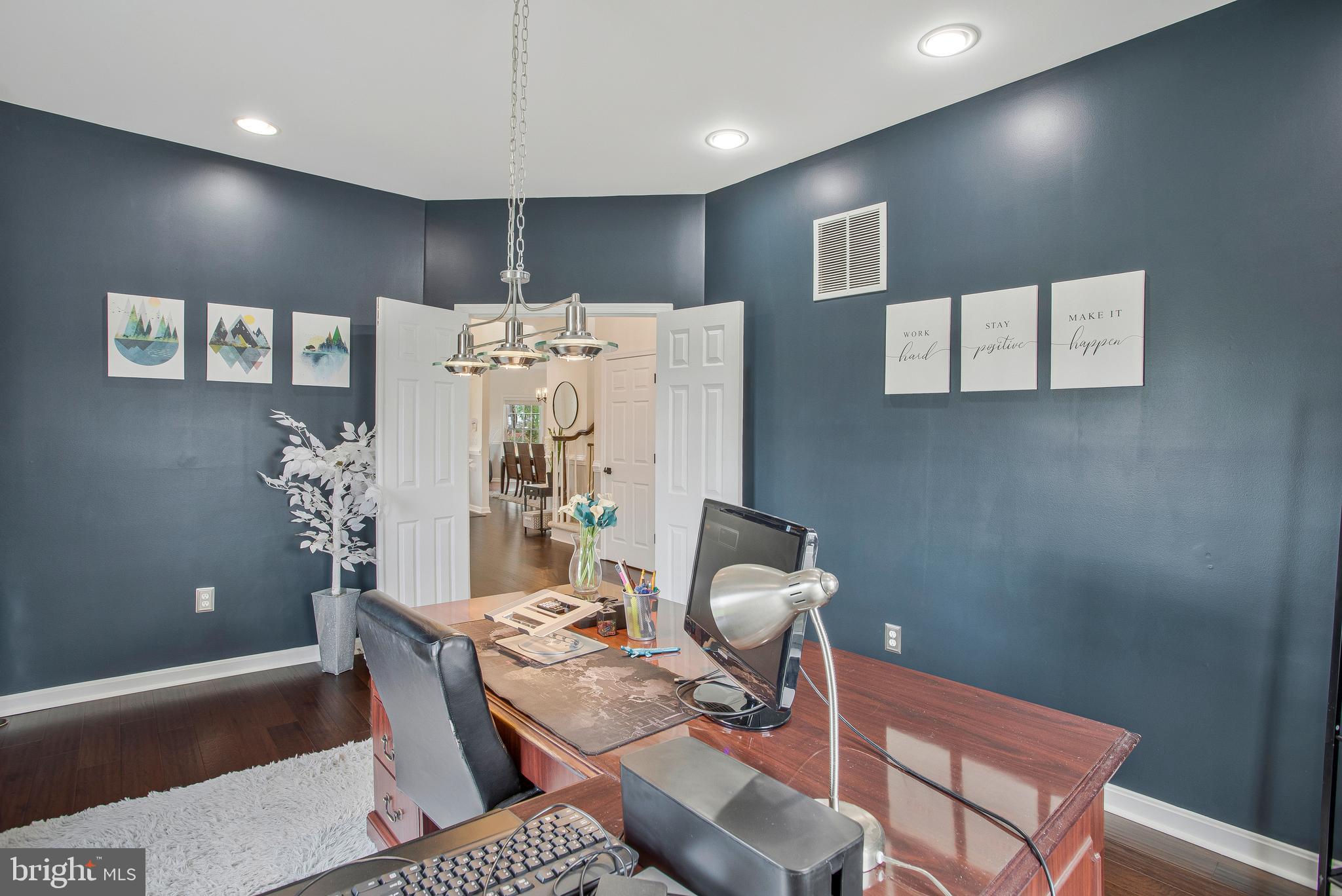 GENEVA FARM - Residential