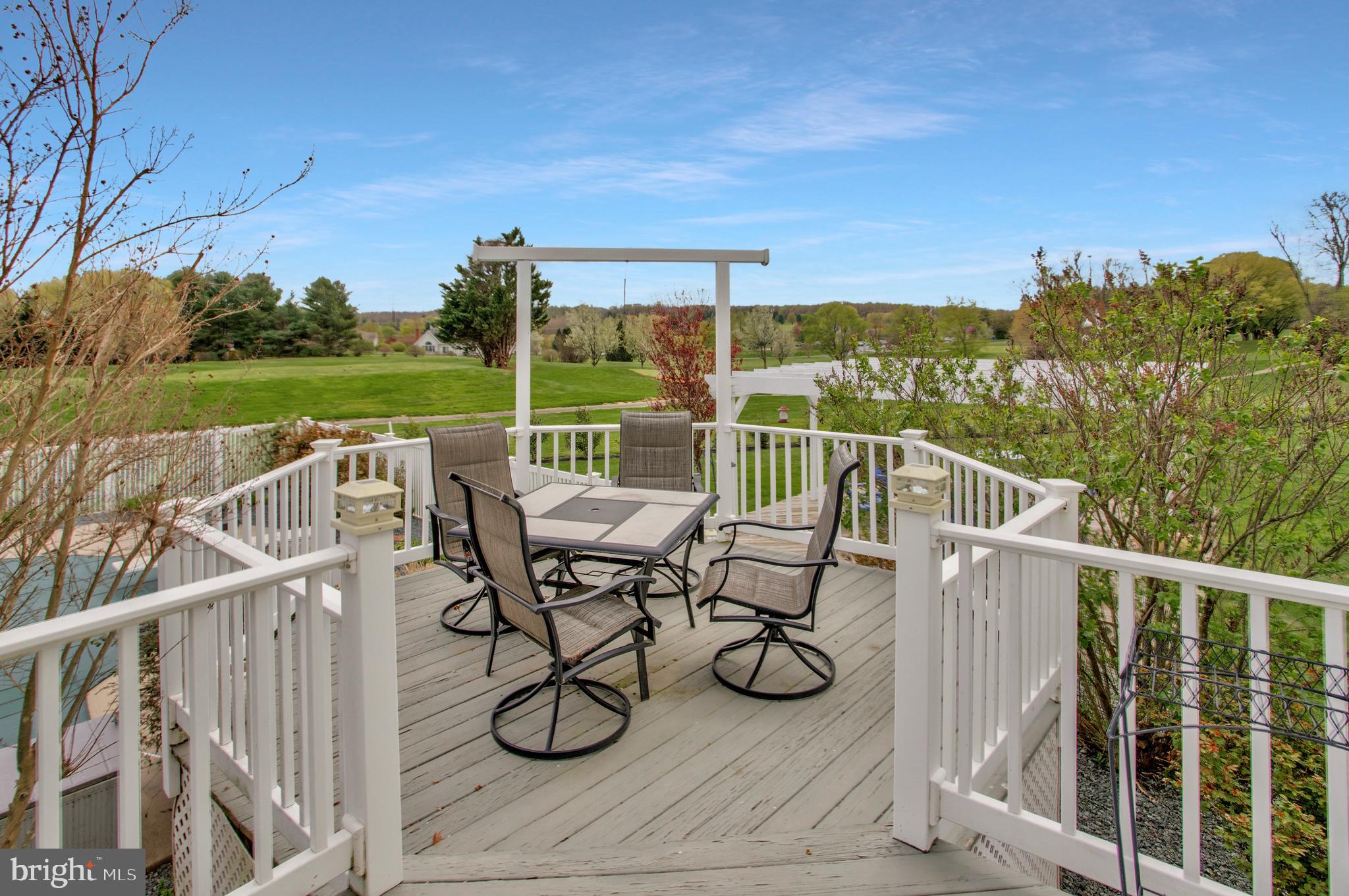 GENEVA FARM - Residential