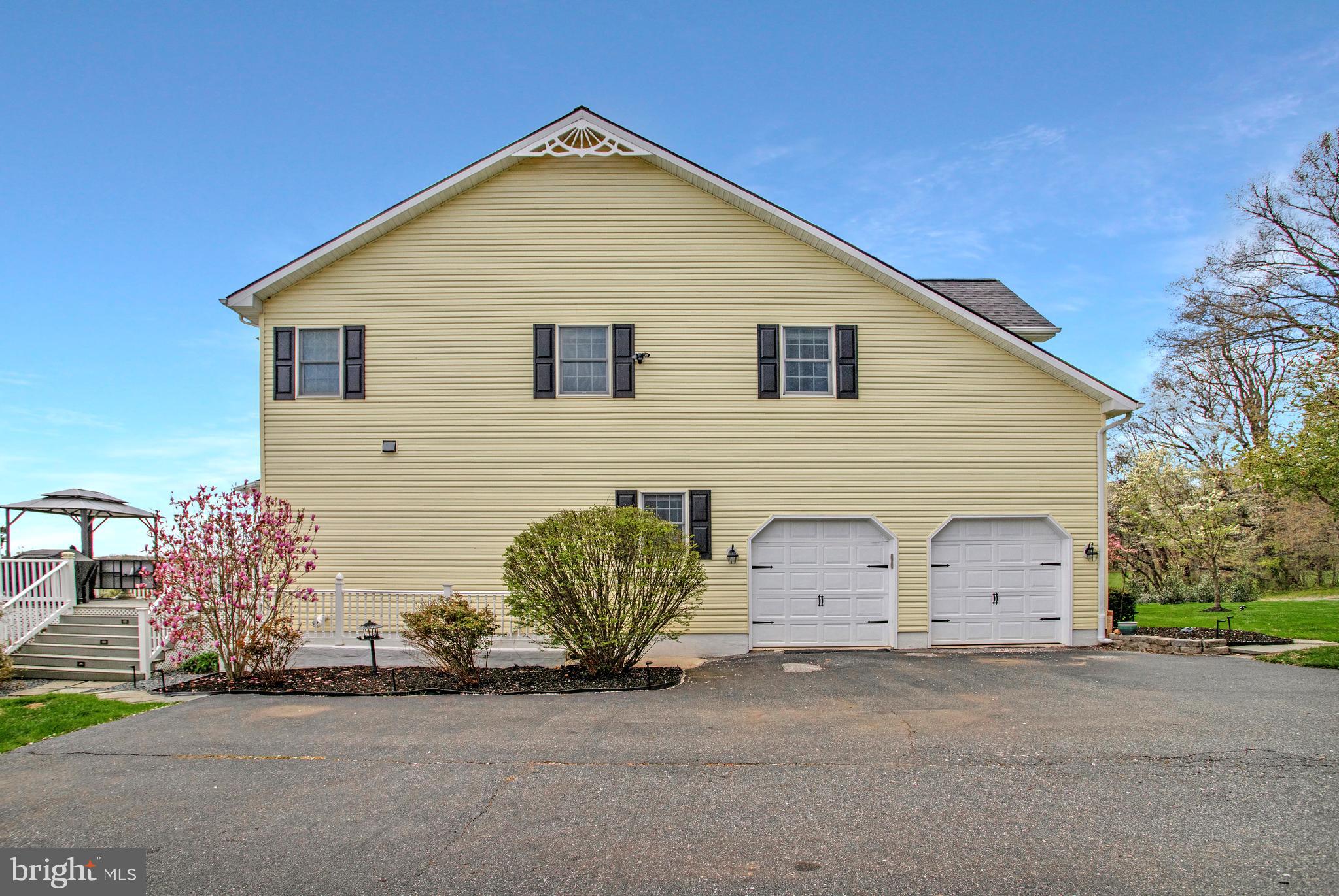 GENEVA FARM - Residential