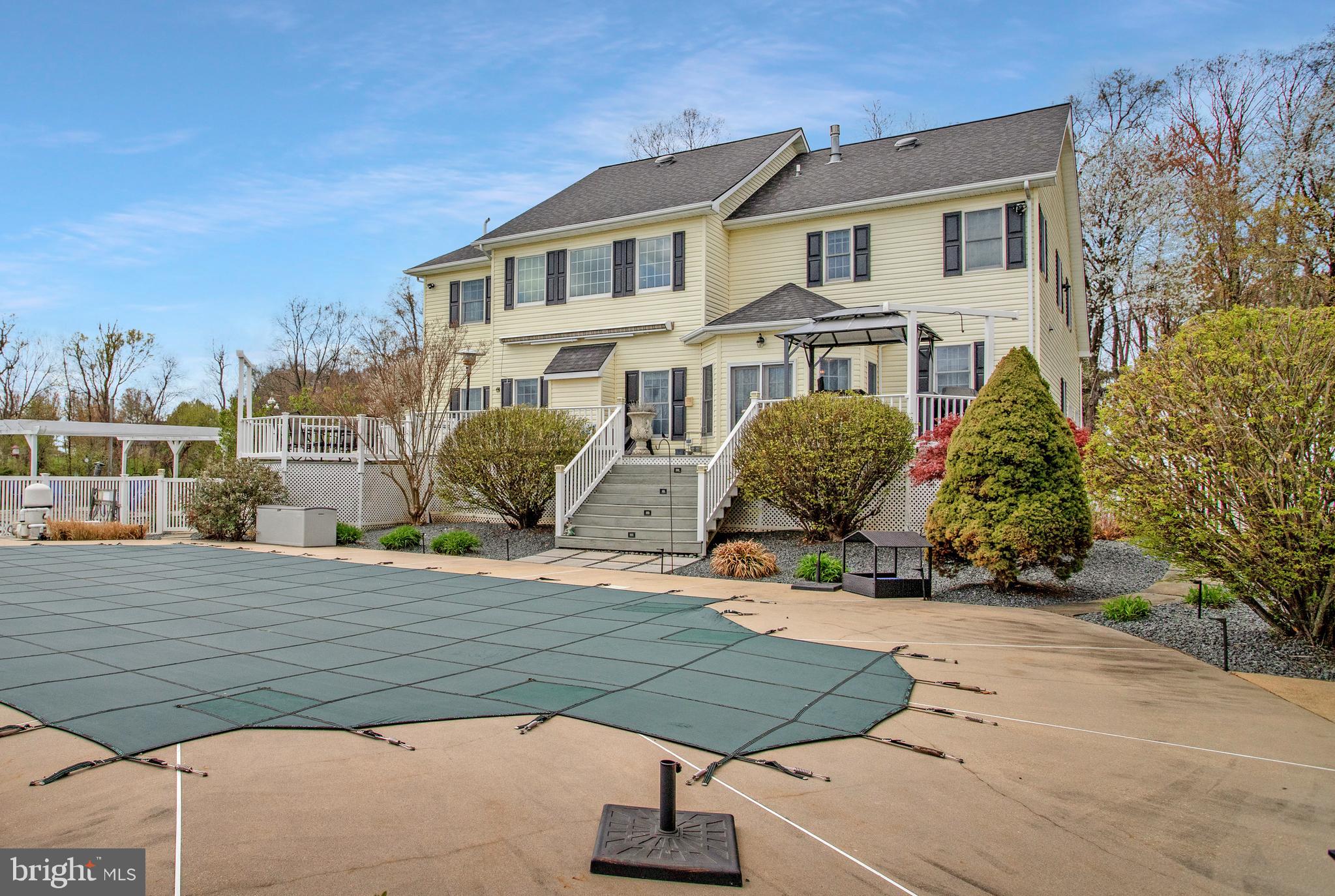 GENEVA FARM - Residential