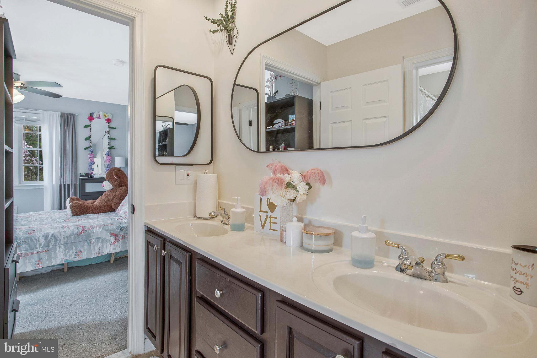 GENEVA FARM - Residential