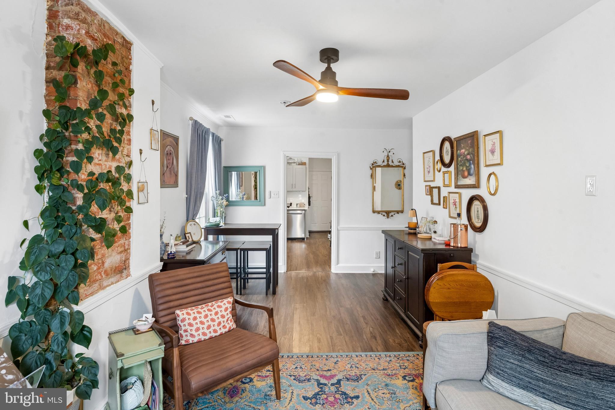 RITTENHOUSE SQUARE - Commercial Sale