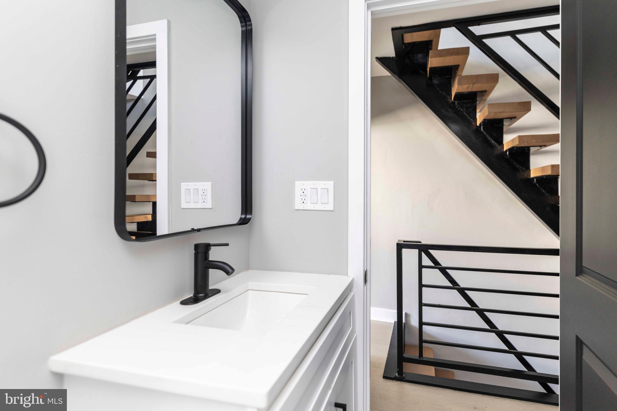 FRANCISVILLE - Residential