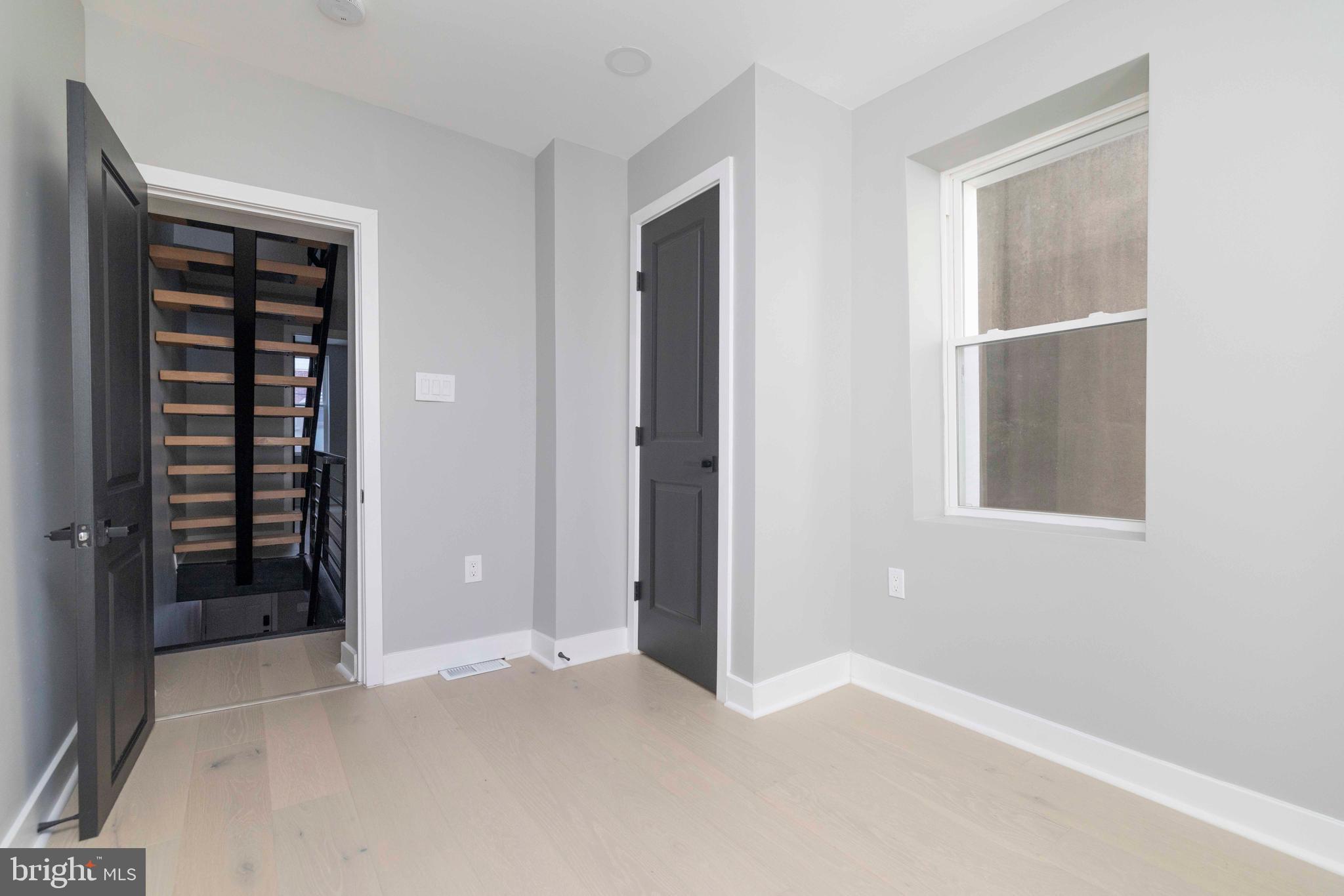 FRANCISVILLE - Residential