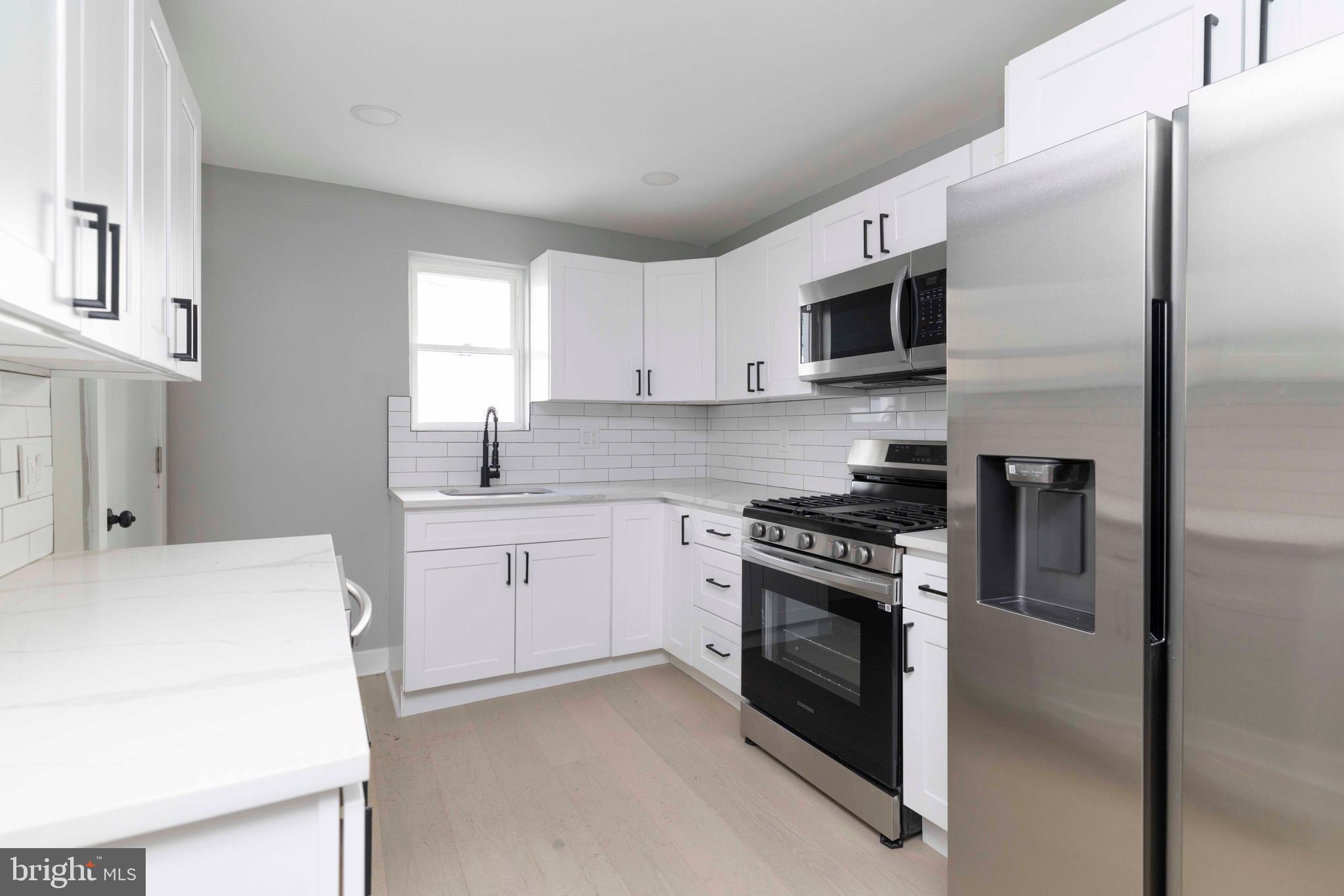 FRANCISVILLE - Residential