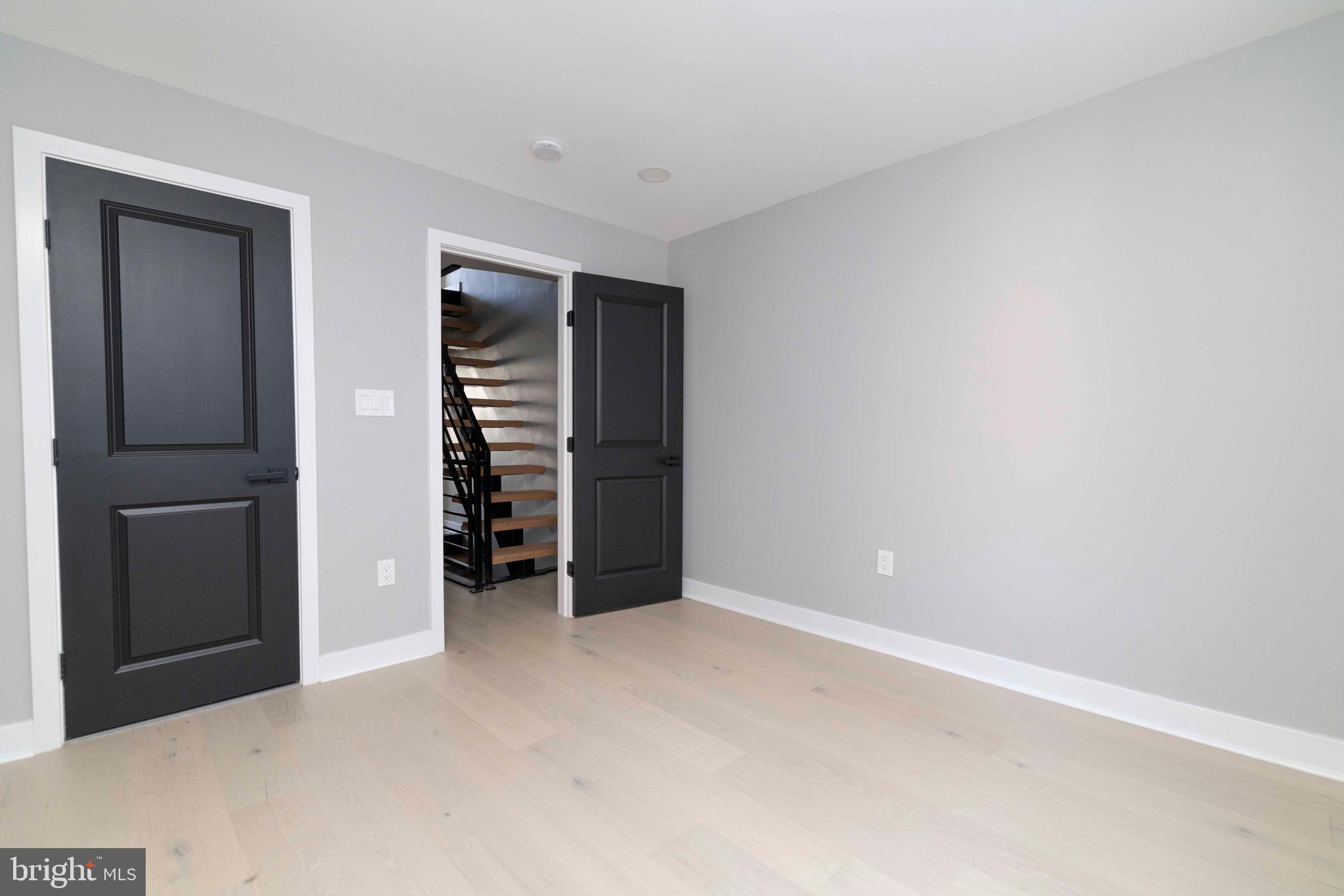 FRANCISVILLE - Residential