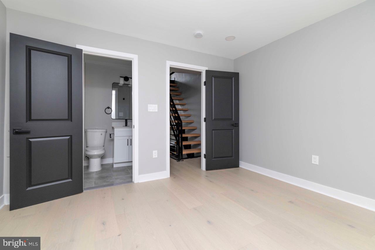 FRANCISVILLE - Residential