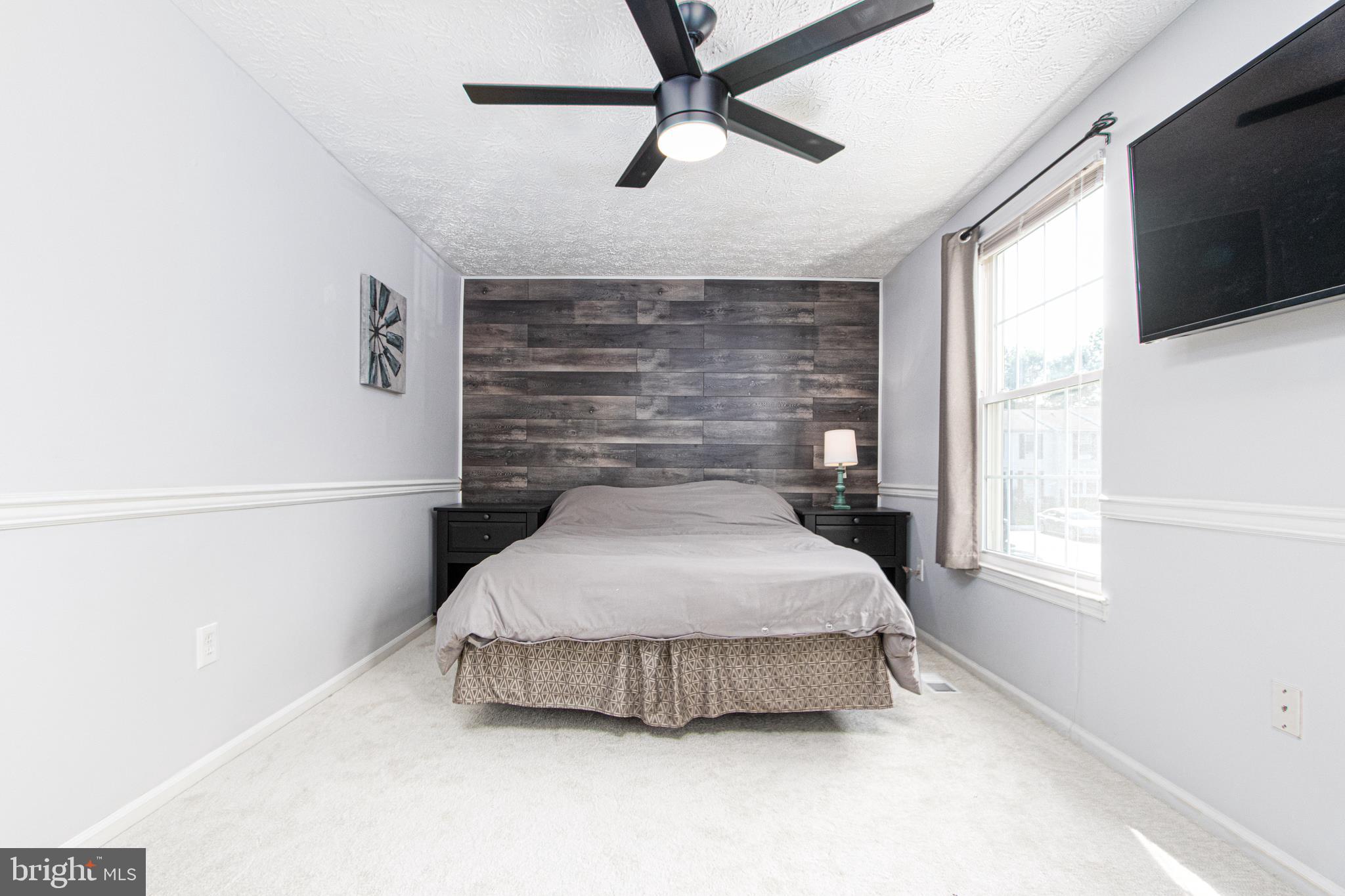 CONSTANT FRIENDSHIP - Residential