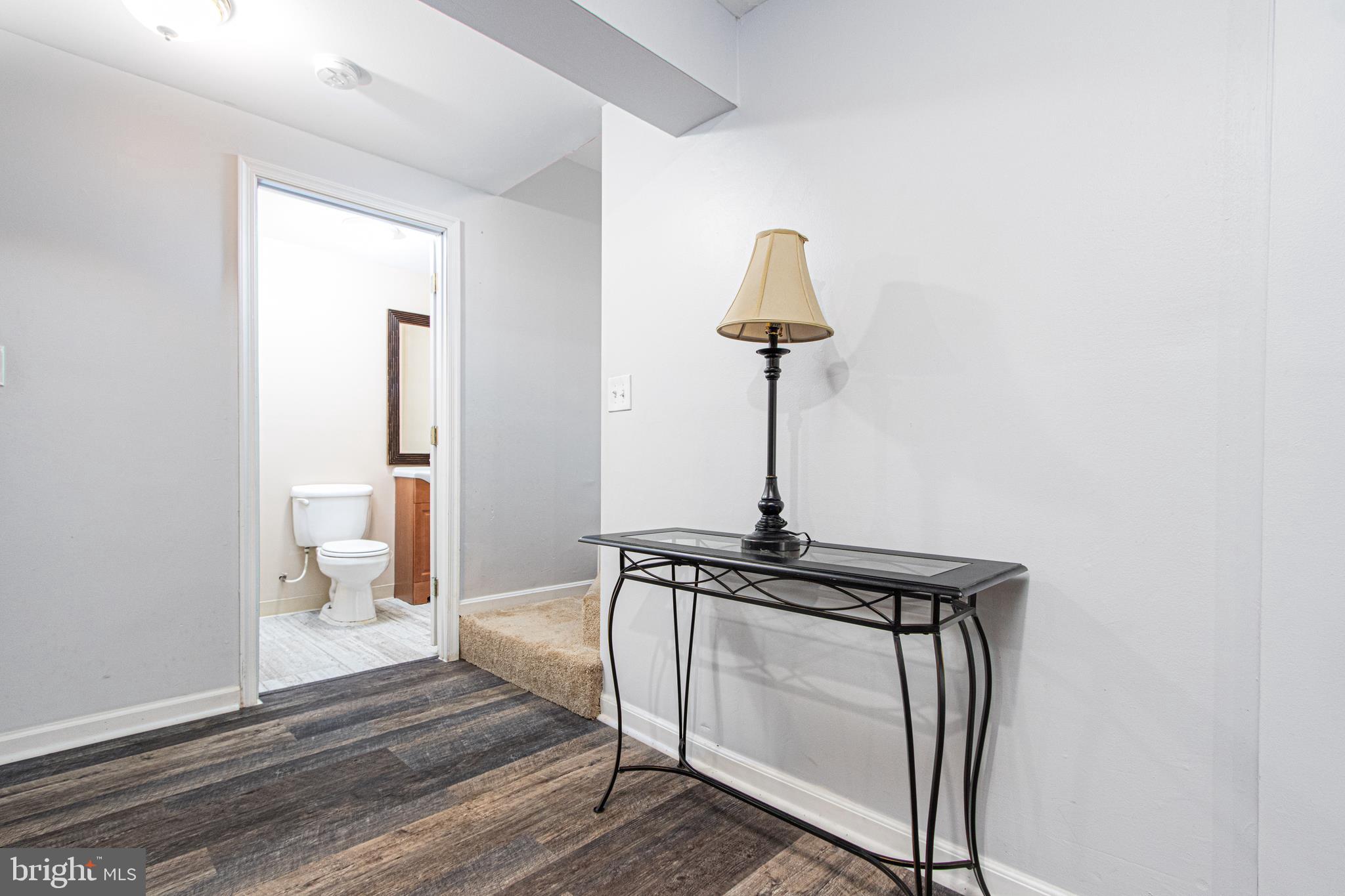 CONSTANT FRIENDSHIP - Residential