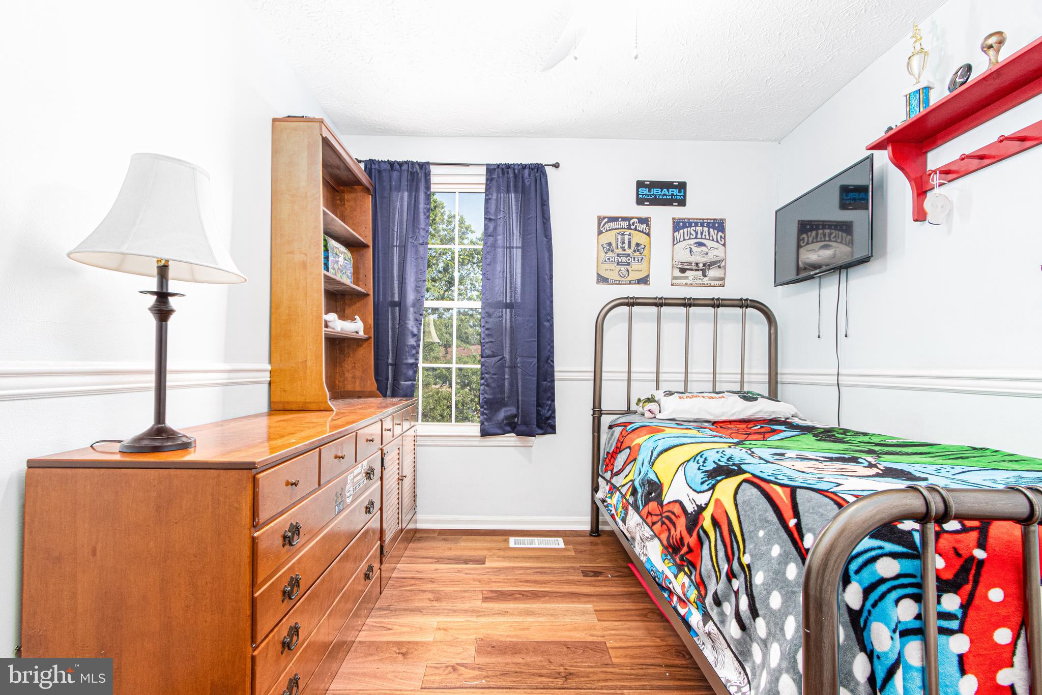 CONSTANT FRIENDSHIP - Residential