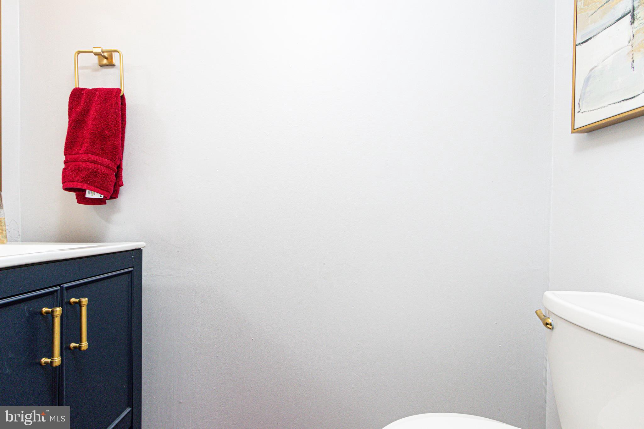 CONSTANT FRIENDSHIP - Residential