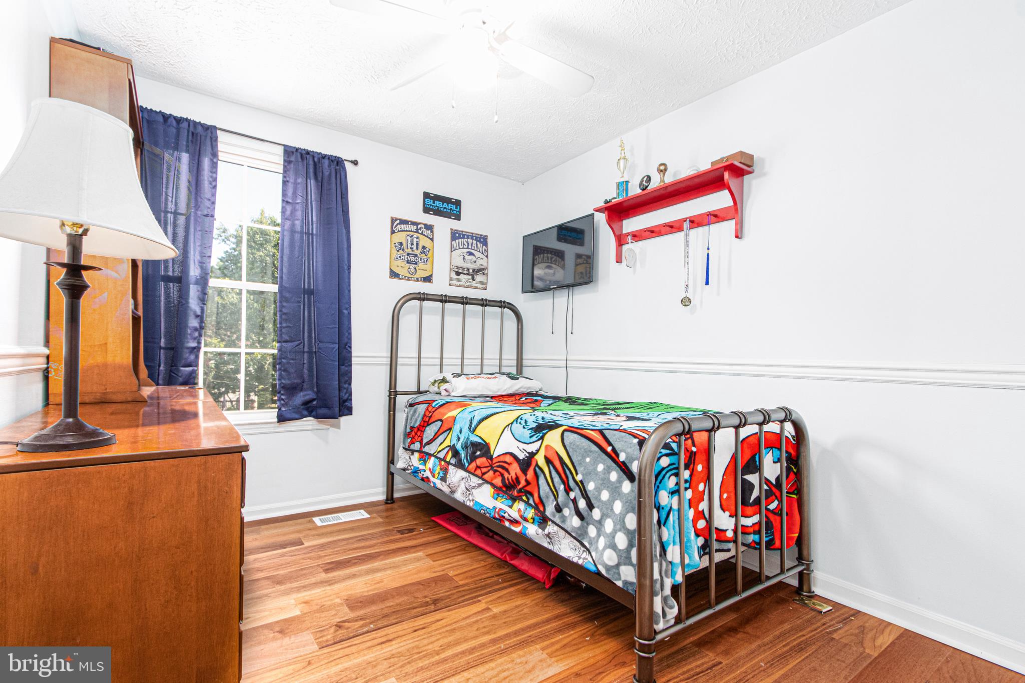 CONSTANT FRIENDSHIP - Residential