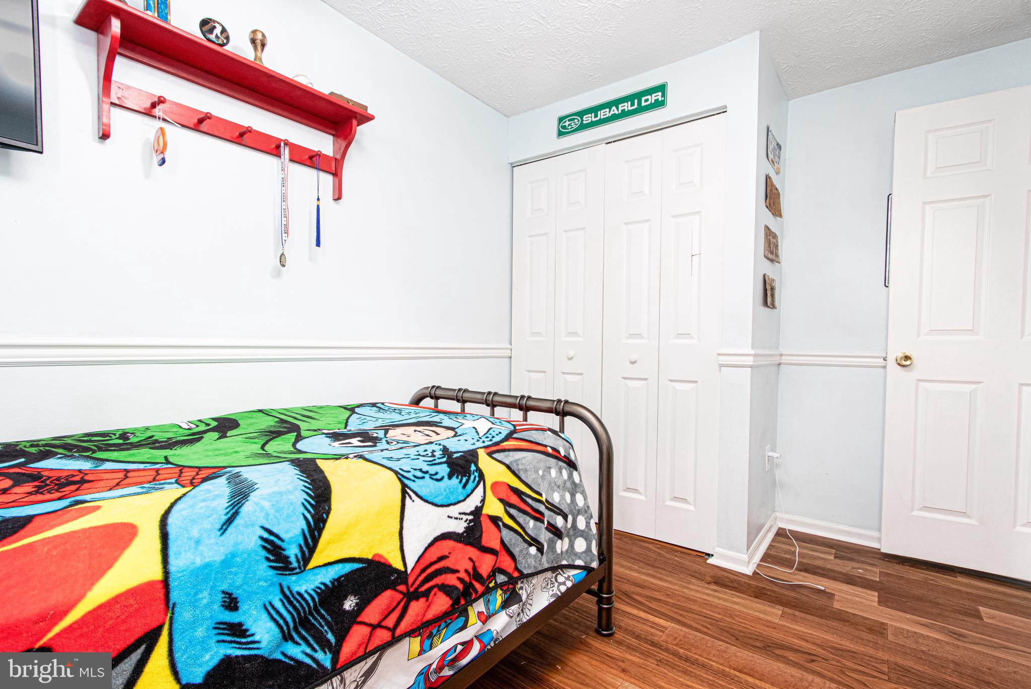 CONSTANT FRIENDSHIP - Residential