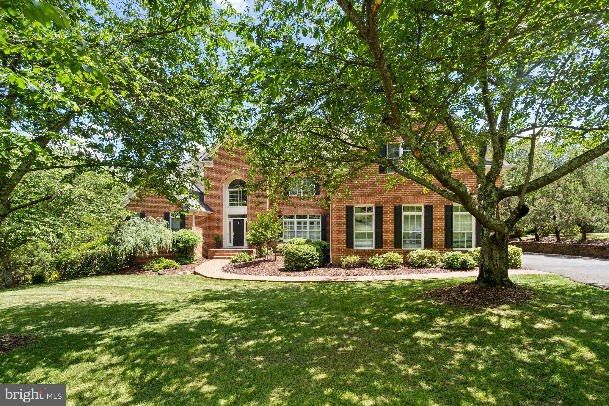 7887 WELLINGTON DRIVE