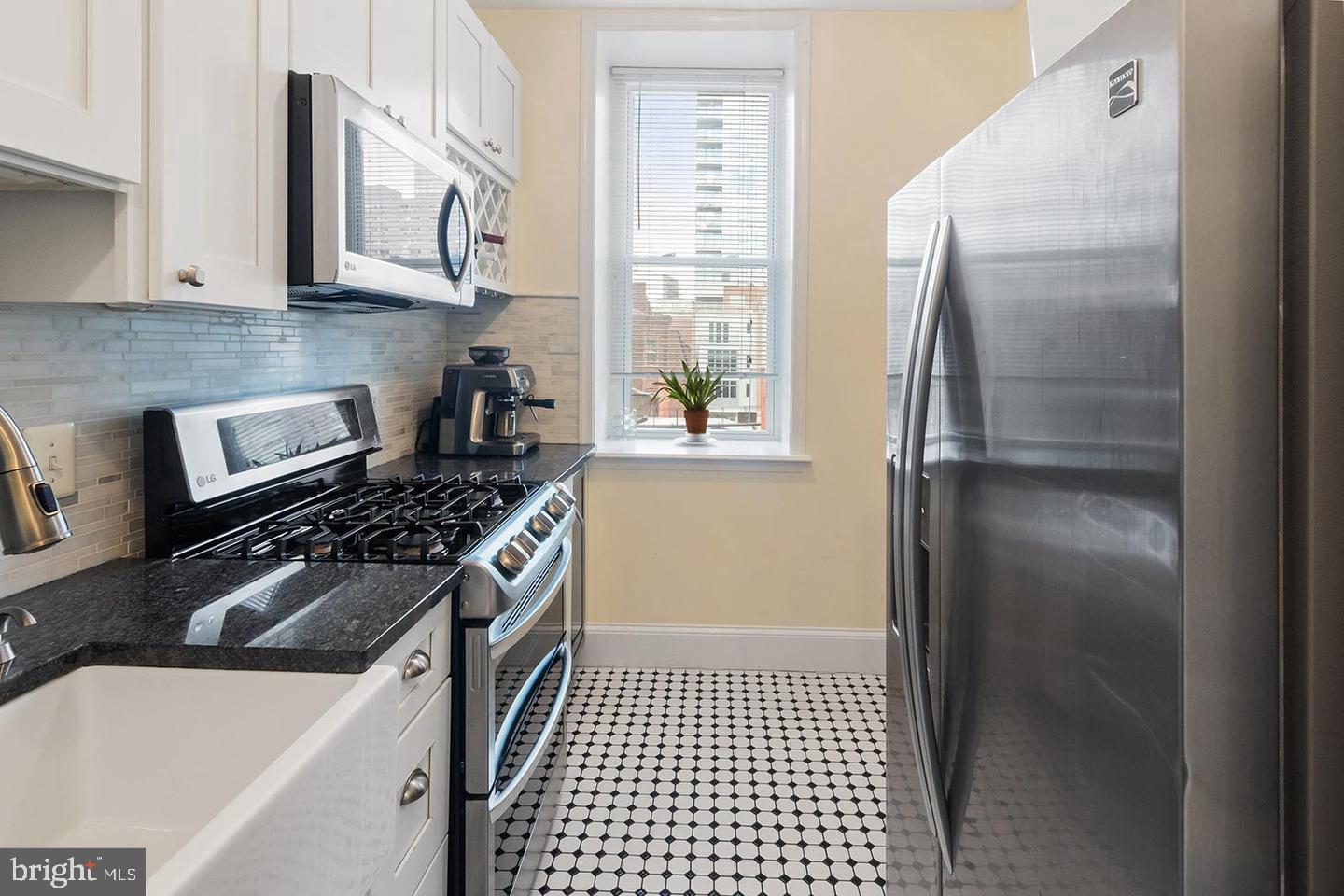 RITTENHOUSE SQUARE - Residential Lease