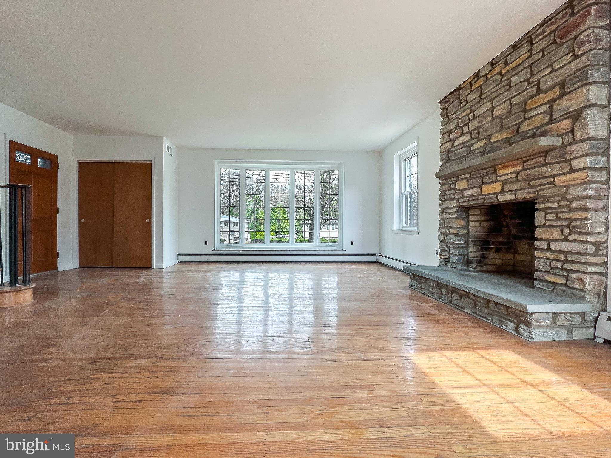 JENKINTOWN MANOR - Residential