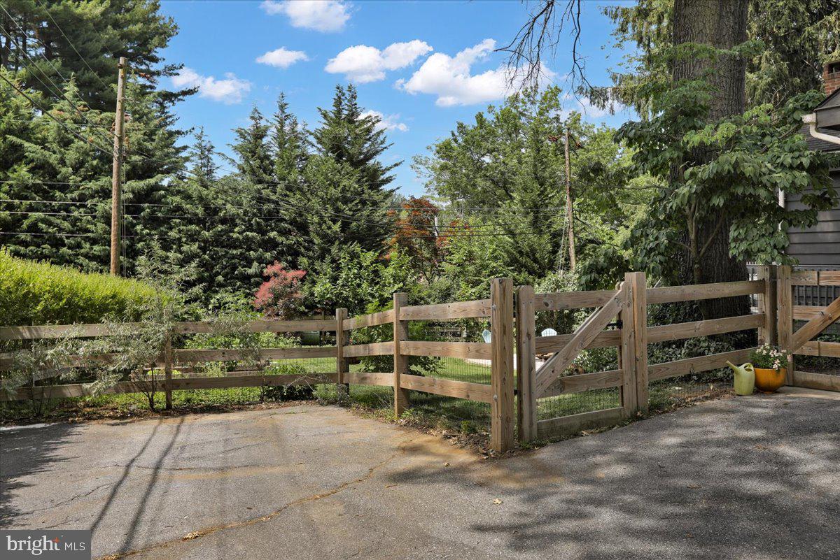 BLOSSOM HILL - Residential