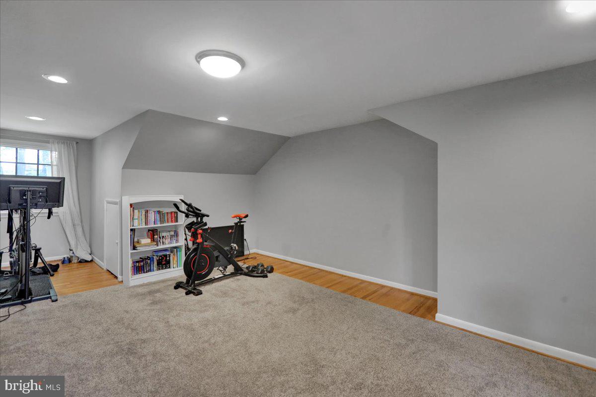 BLOSSOM HILL - Residential