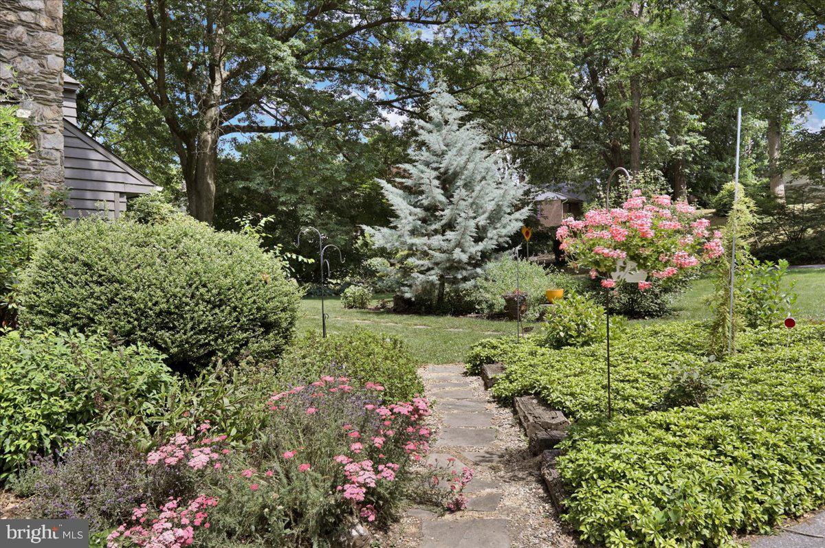 BLOSSOM HILL - Residential