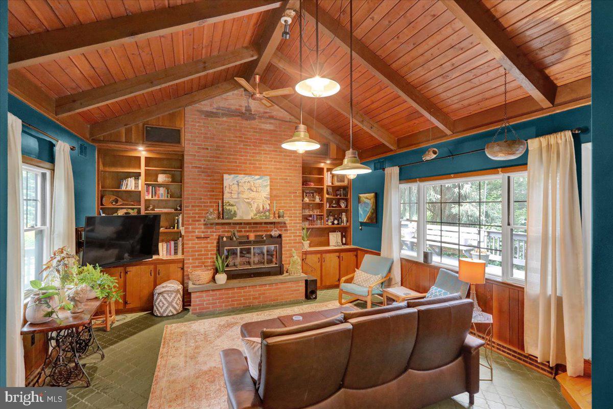 BLOSSOM HILL - Residential