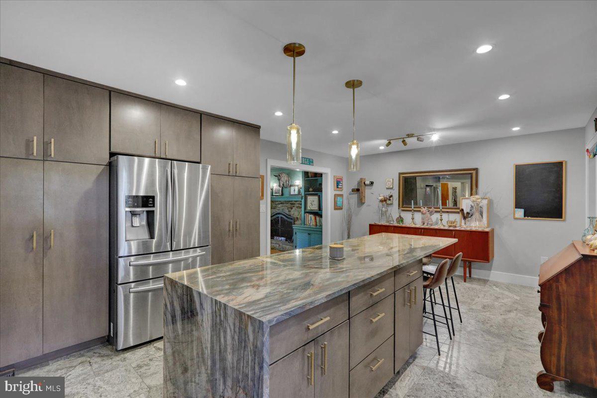 BLOSSOM HILL - Residential