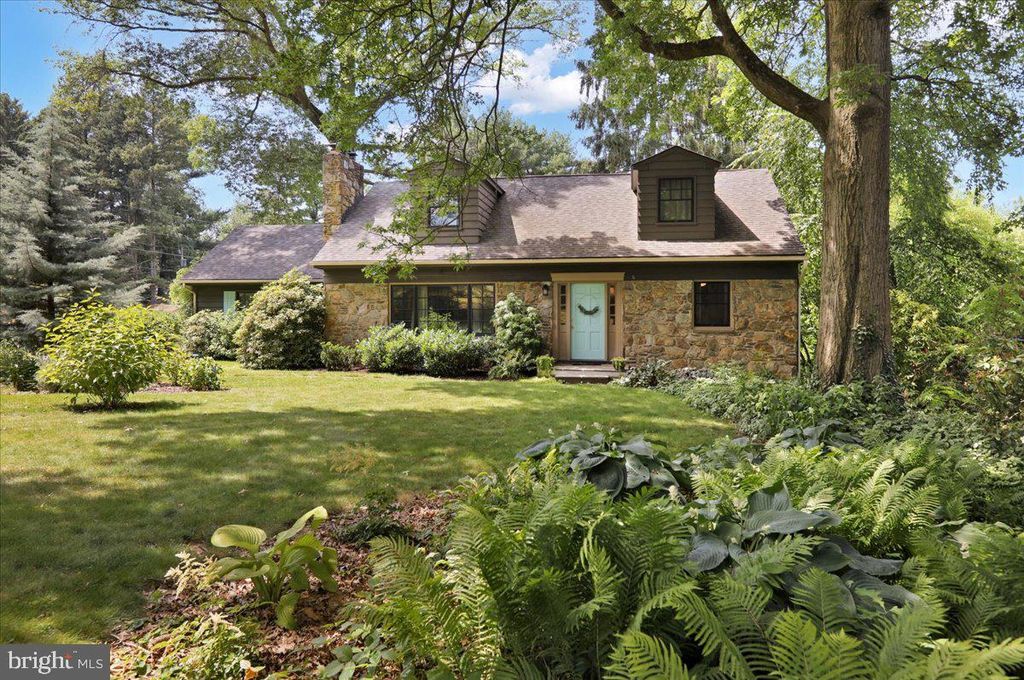 Photo of 67 Orchard Road, Lancaster, PA 17601 (MLS # PALA2052836)