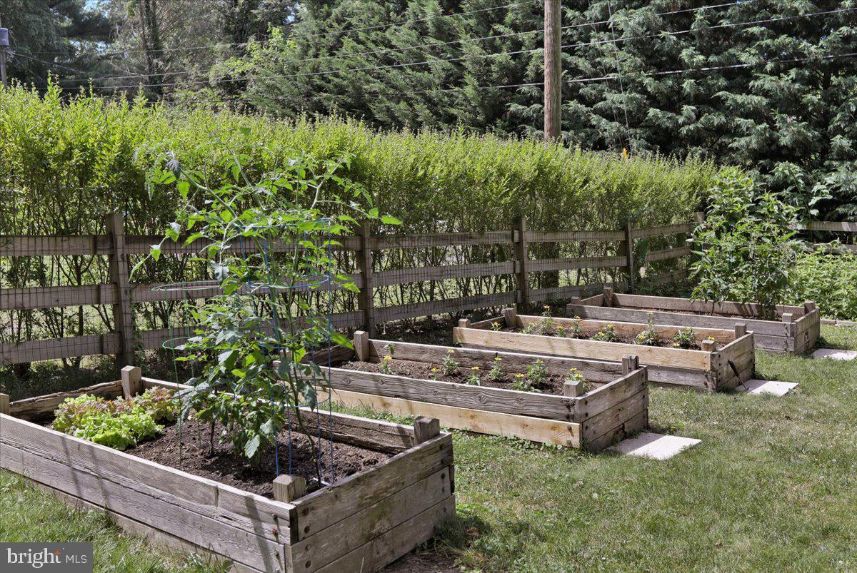 BLOSSOM HILL - Residential