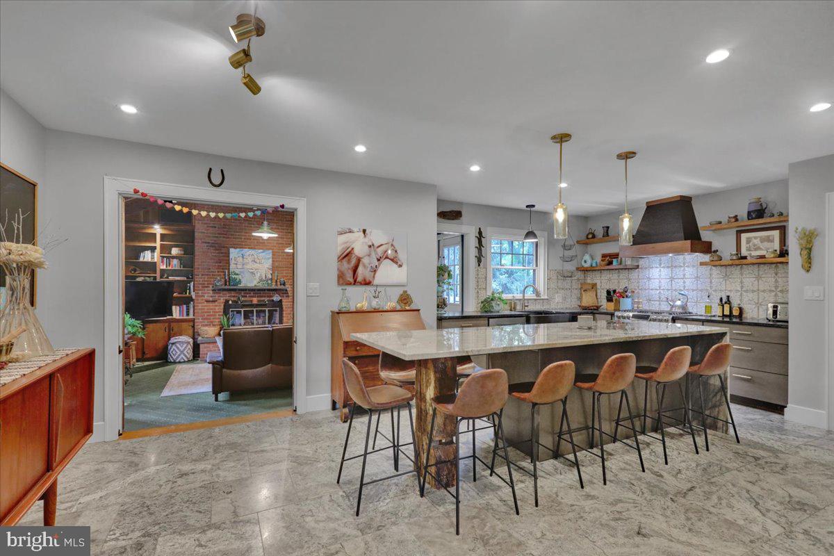 BLOSSOM HILL - Residential