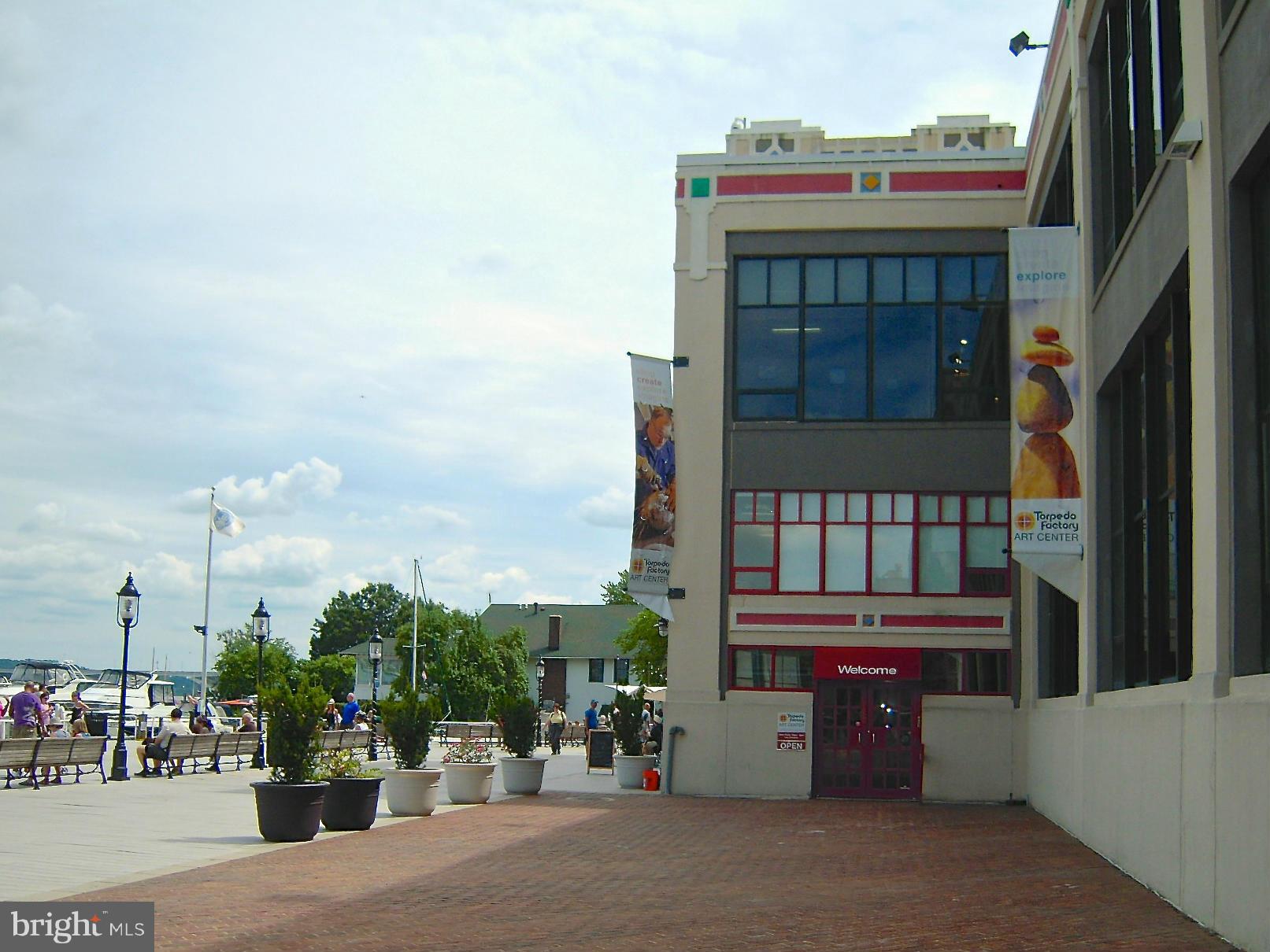 CHELSEA - Residential