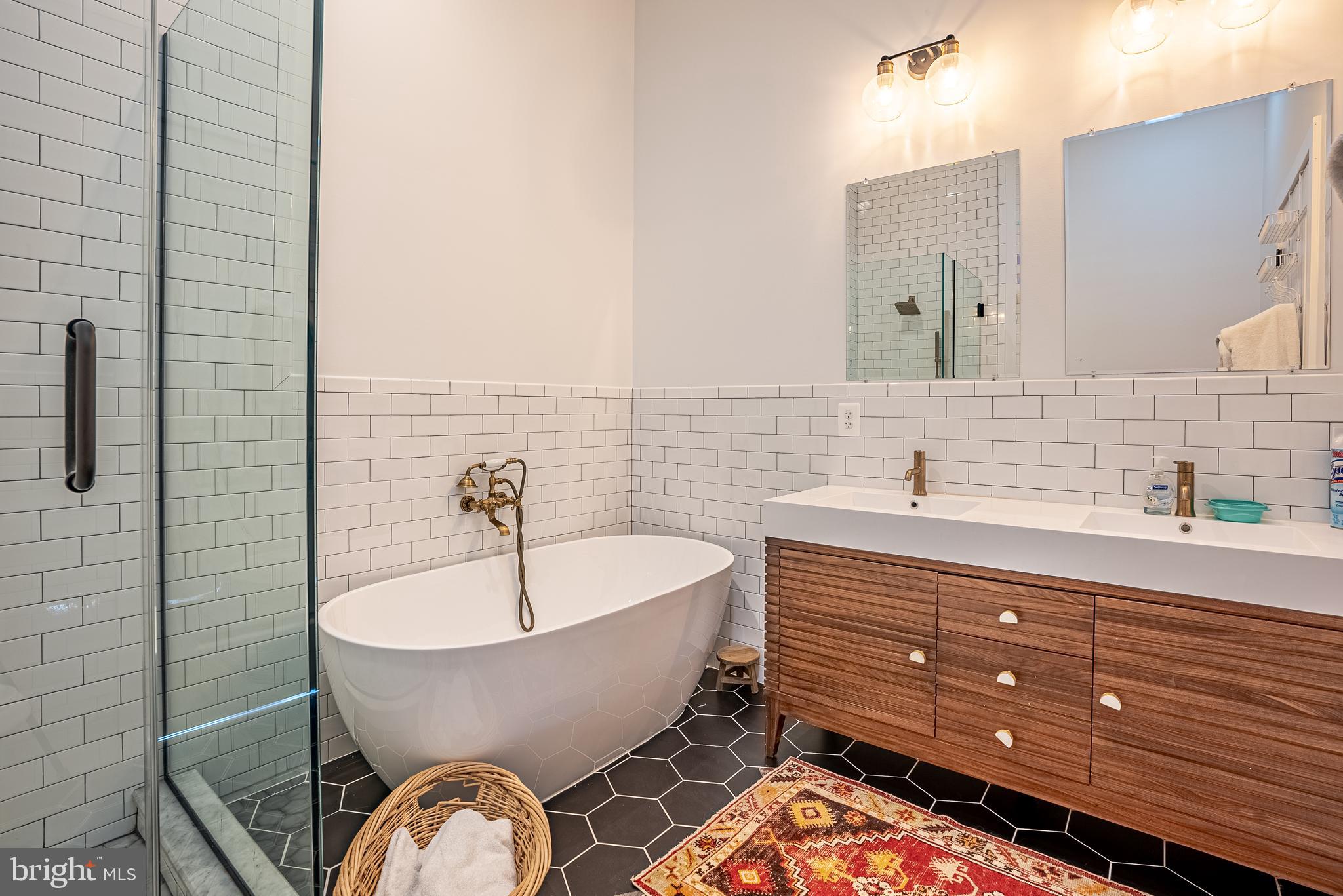 DOWNTOWN FREDERICK - Residential Lease