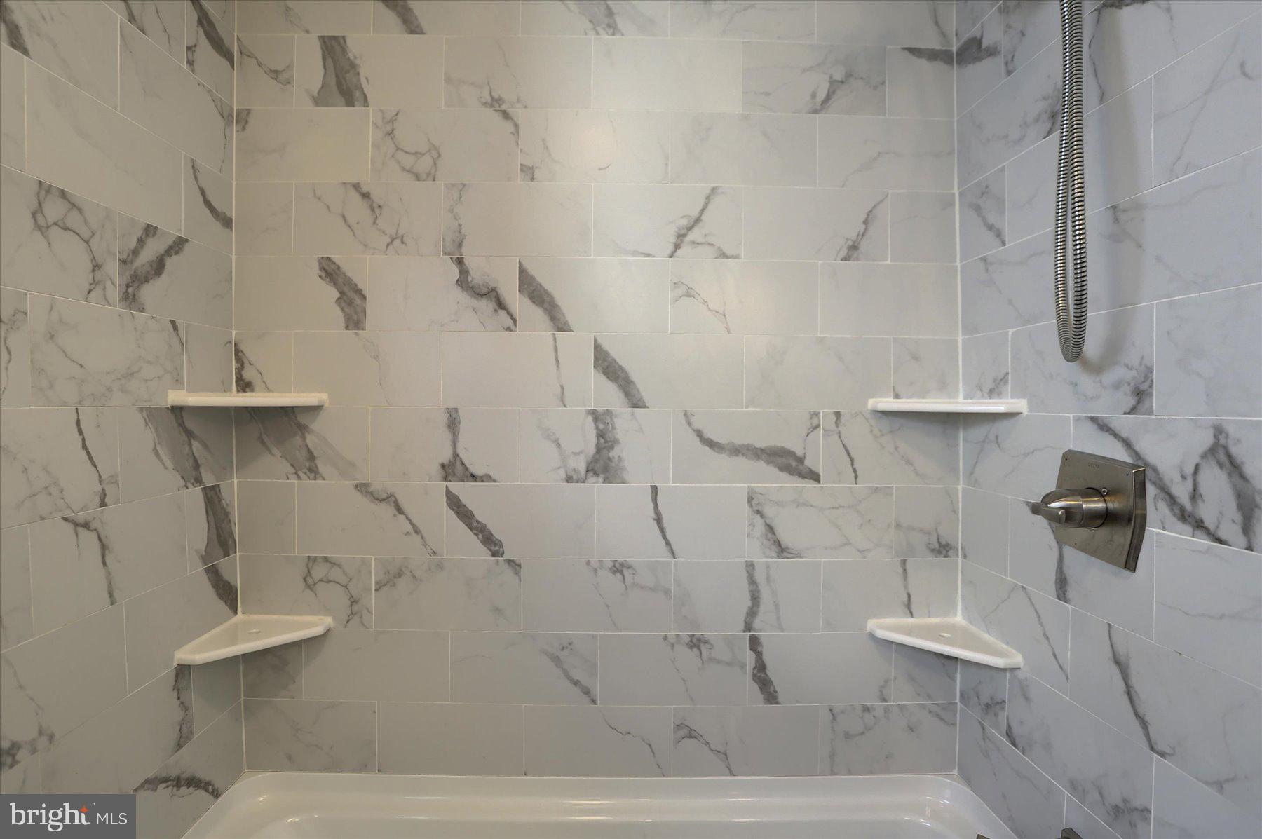 LEWISTOWN BORO - Residential