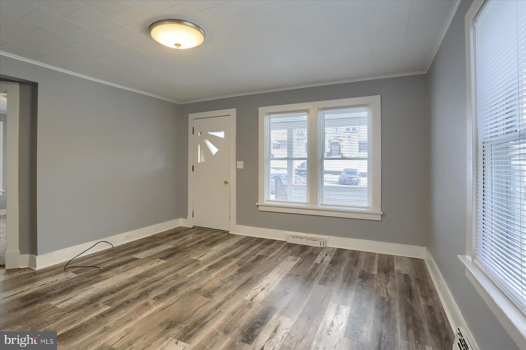 LEWISTOWN BORO - Residential