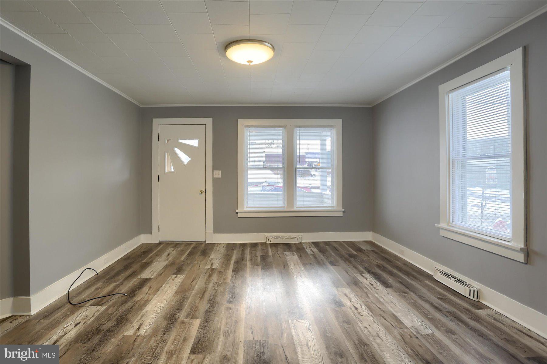 LEWISTOWN BORO - Residential