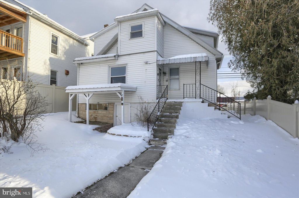 Photo of 425 E Walnut Street, LEWISTOWN, PA 17044 (MLS # PAMF2052794)