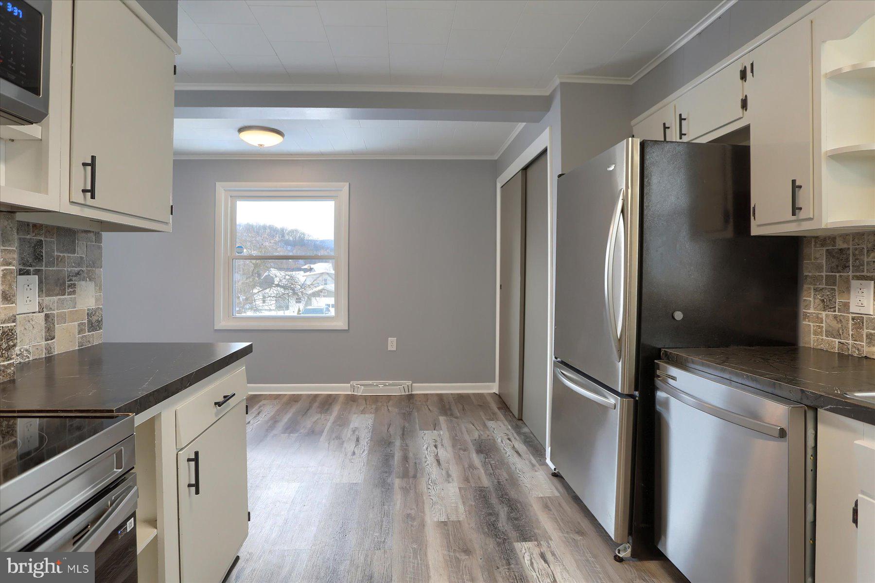 LEWISTOWN BORO - Residential