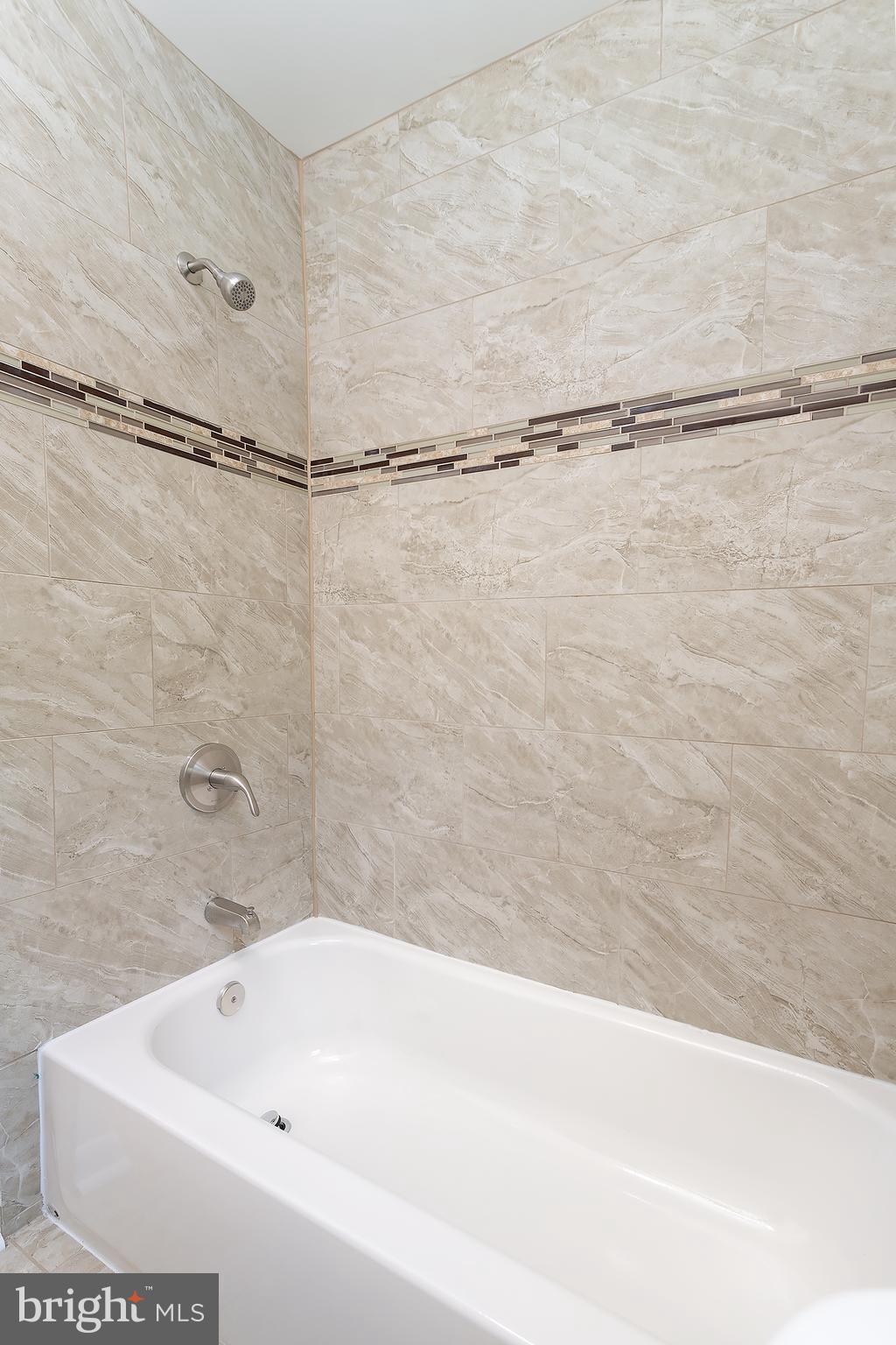 DALEVIEW MANOR - Residential