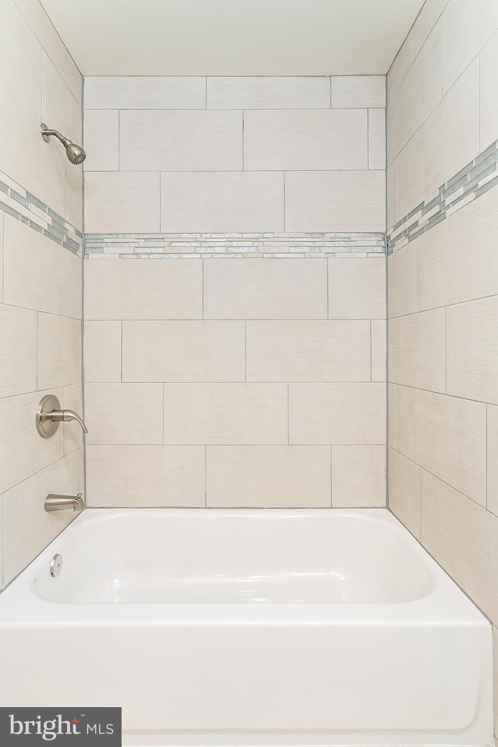 DALEVIEW MANOR - Residential