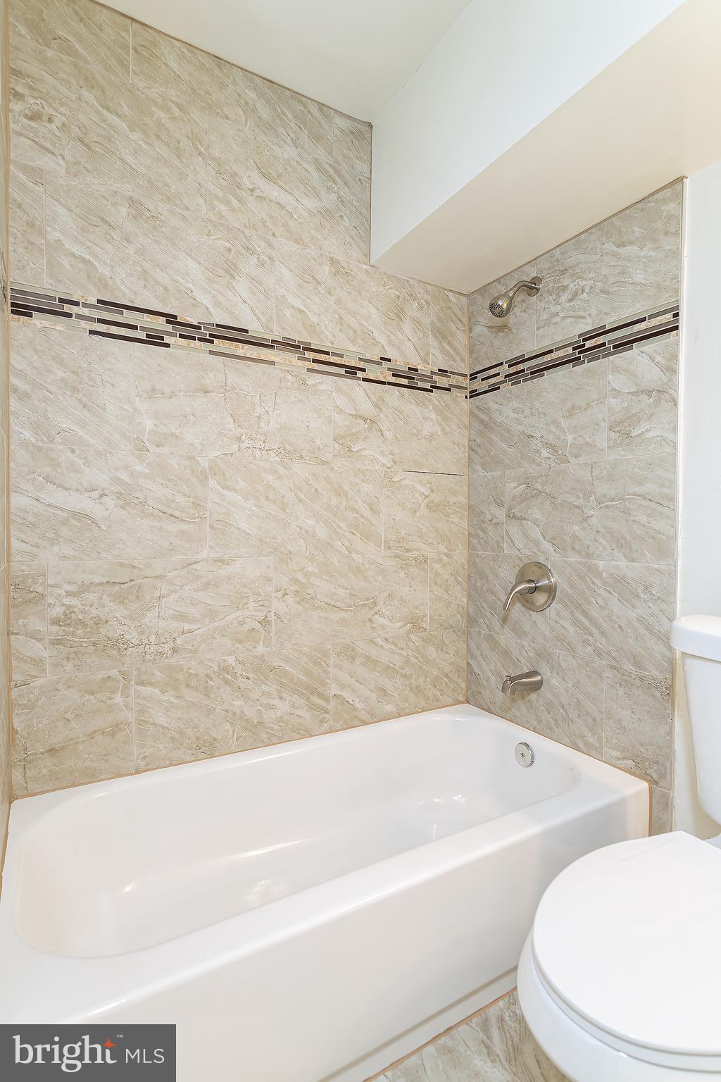 DALEVIEW MANOR - Residential