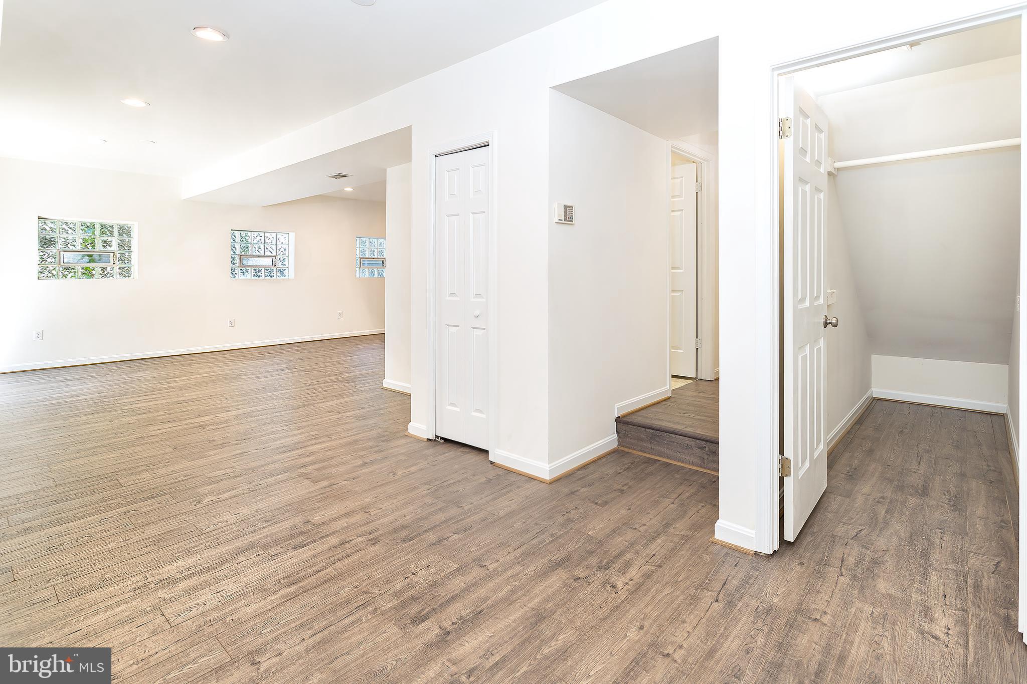 DALEVIEW MANOR - Residential