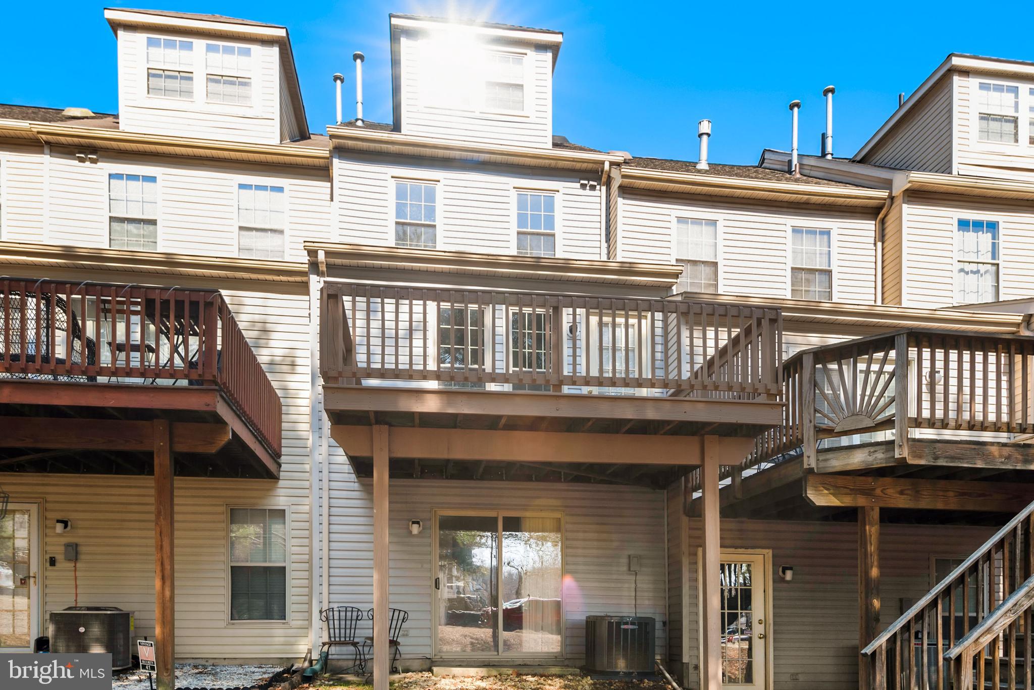 NEWTOWN - Residential Lease