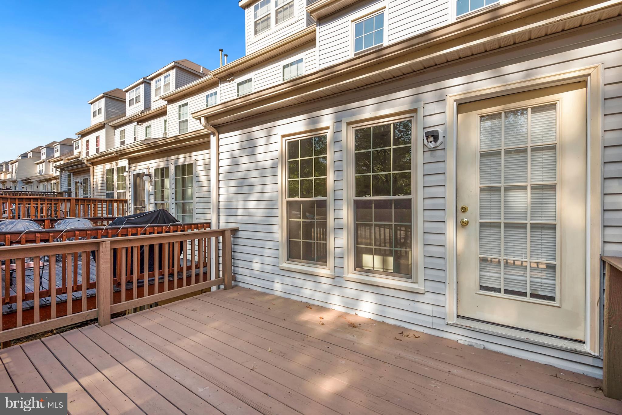 NEWTOWN - Residential Lease