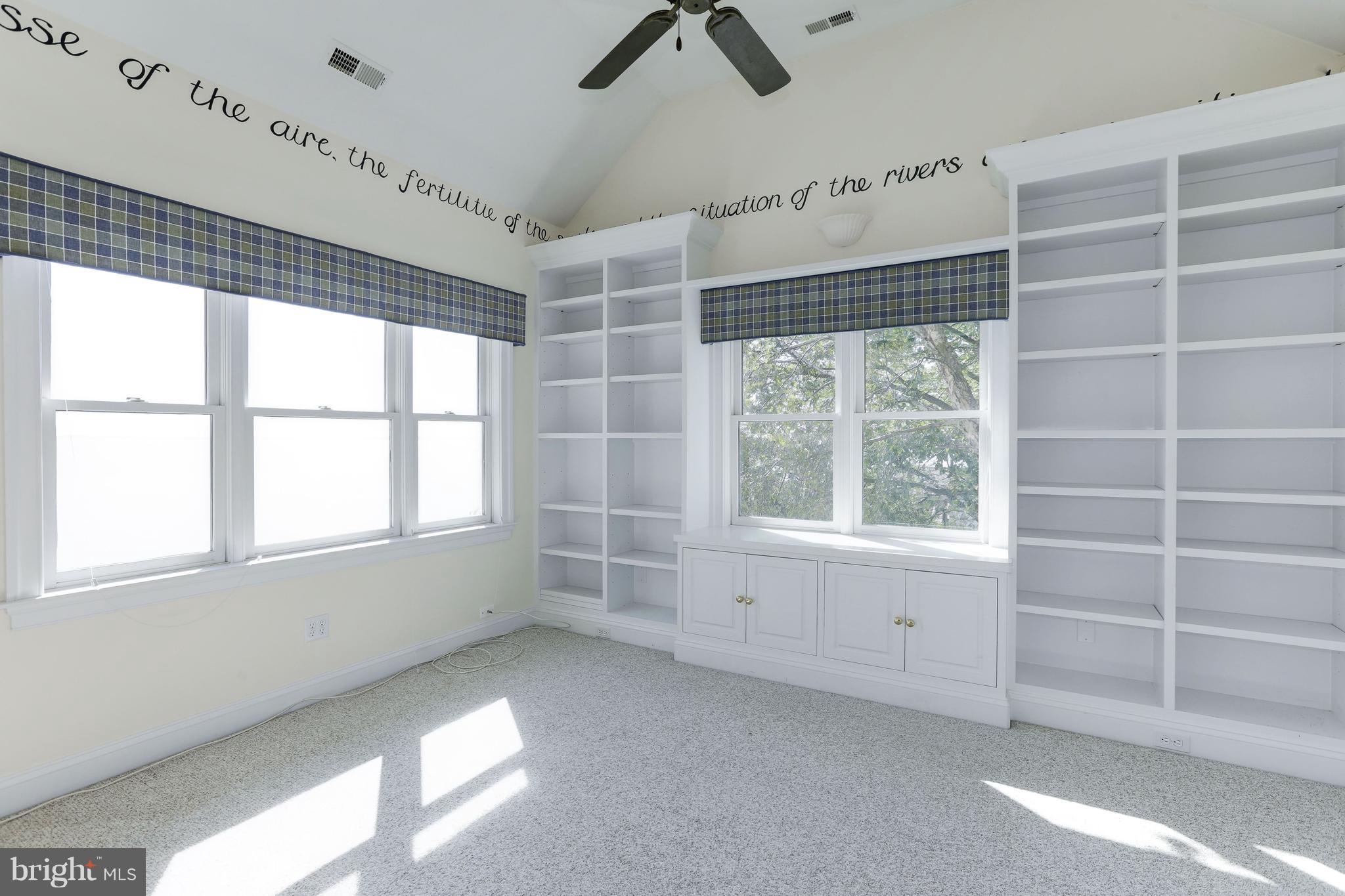 COVE CREEK CLUB - Residential