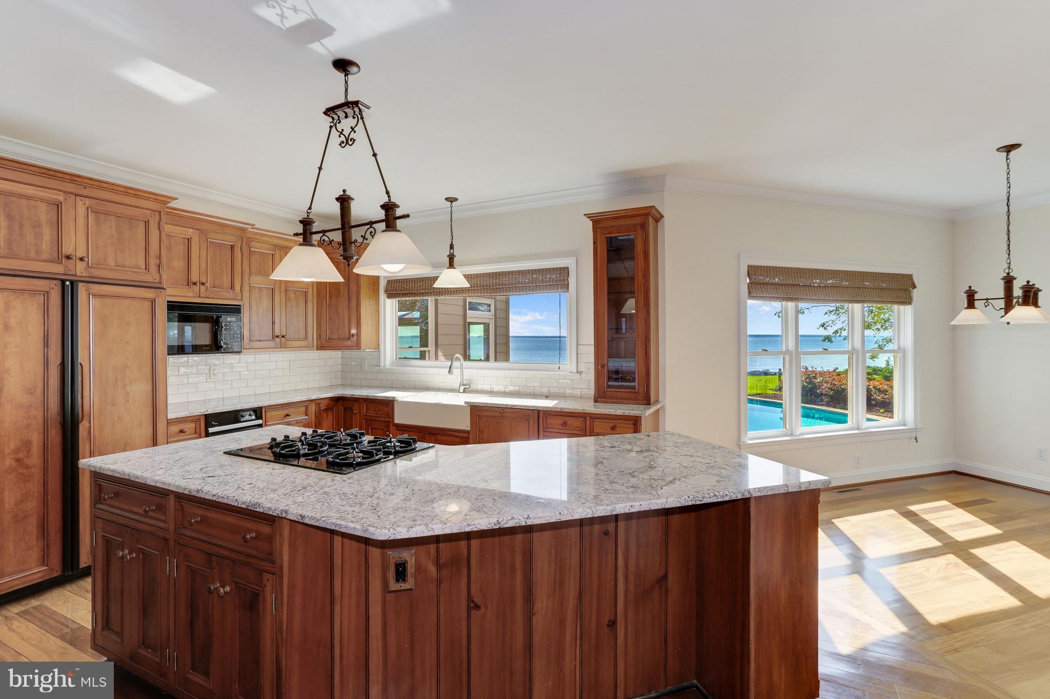 COVE CREEK CLUB - Residential